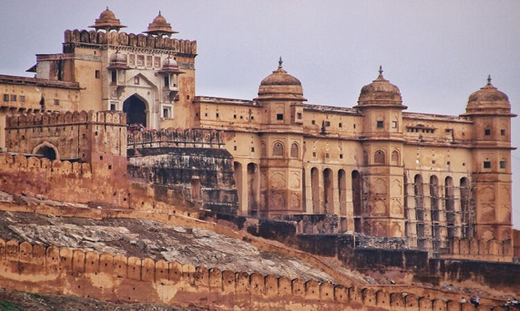 15 Famous Tourist Attractions in Jaipur (What to See, Where to Stay and Travel Tips)