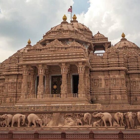 20 different types of sculptures in the world (names and pictures)