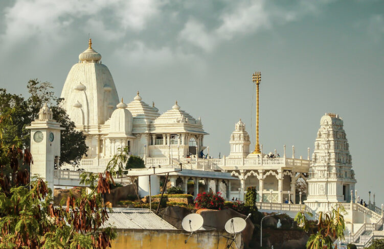 22 famous temples in Hyderabad you need to visit in 2022