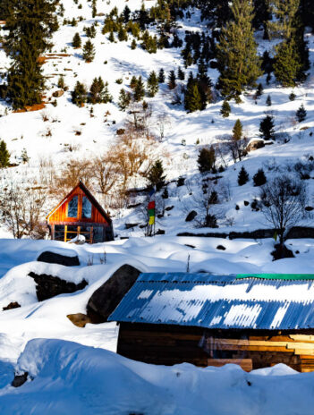9 Best Places for Honeymoon in Himachal Pradesh