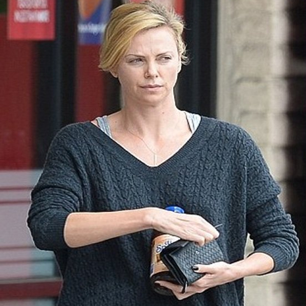 10 Photos of Charlize Theron Without Makeup