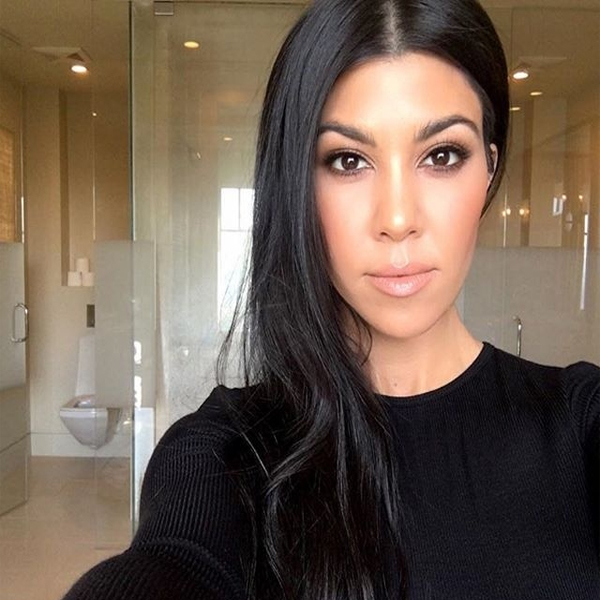 13 Sizzling Photos of Kourtney Kardashian Without Makeup