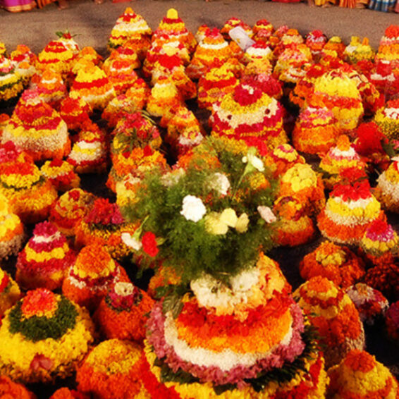 18 Telangana Bazaars and Festivals You Can't Miss