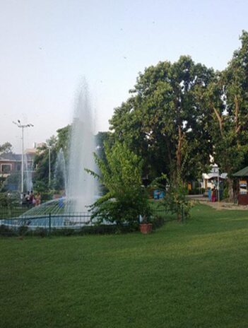 5 famous parks with pictures in Jalandhar