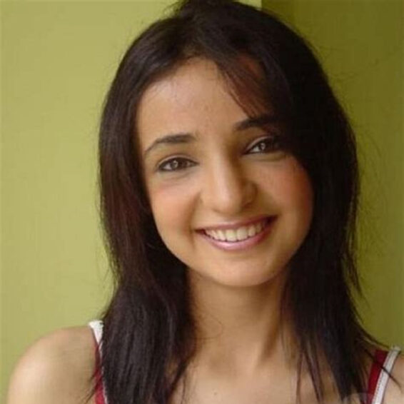 8 Pictures of Sanaya Irani Without Makeup