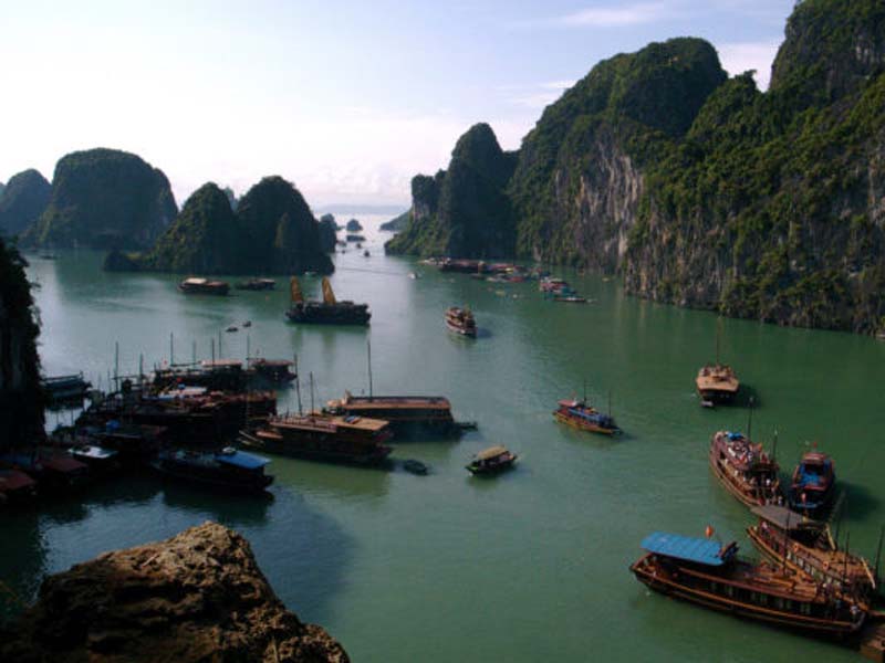 9 Best Vietnam Tourist Attractions to Visit