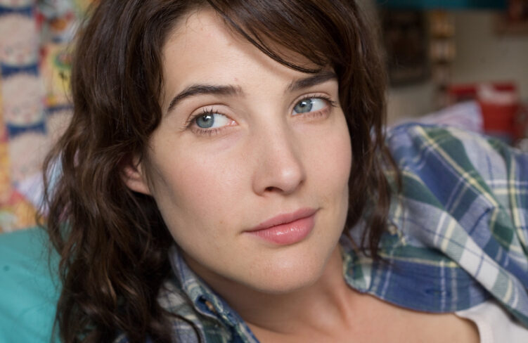 The 10 Best Photos of Cobie Smulders Without Makeup