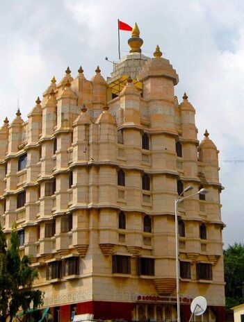 These 9 temples in Mumbai are spiritual must-sees