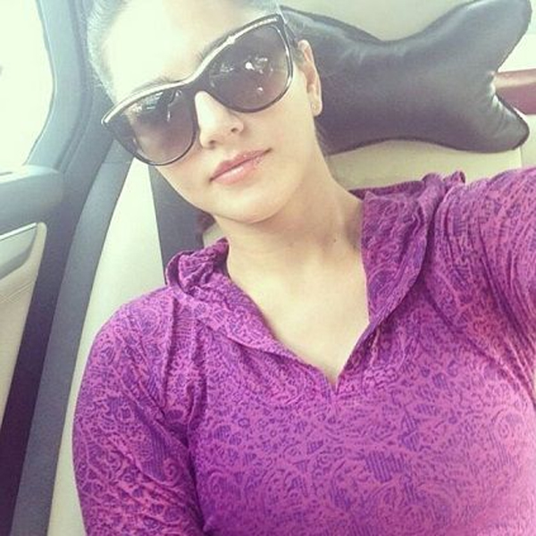 Top 9 Photos of Sunny Leone Without Makeup