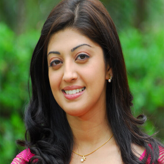 Top 9 Pranitha Without Makeup